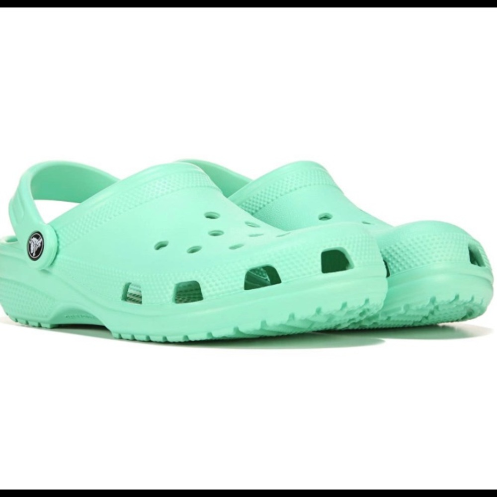 Crocs pistachio green